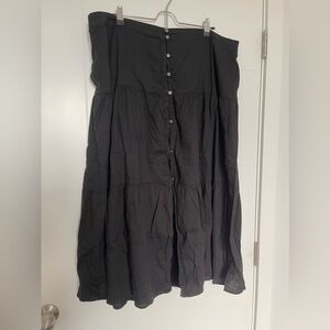 Black midi peasant-style skirt